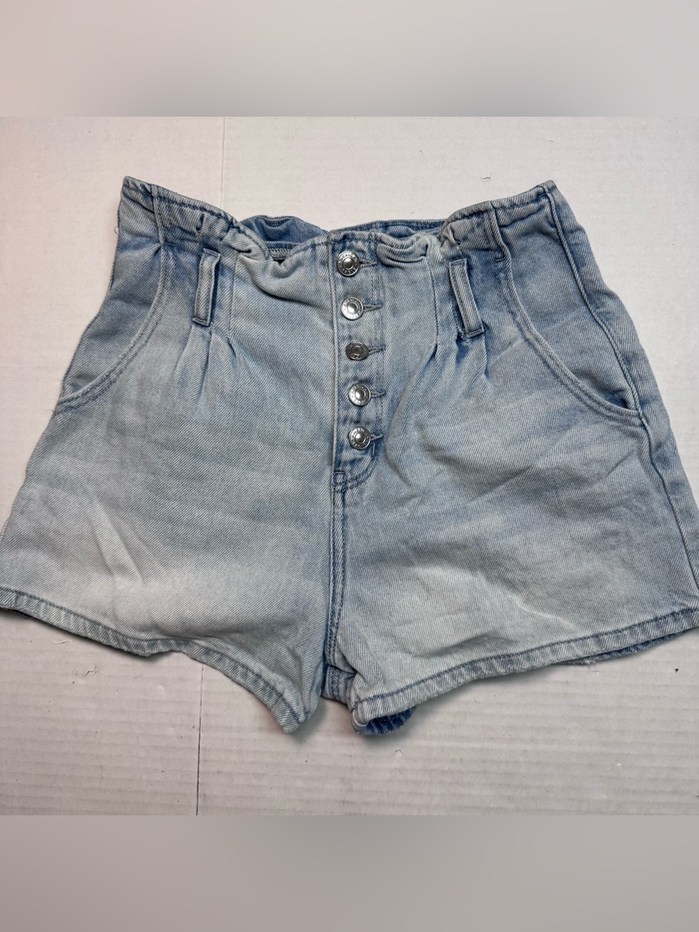 American Eagle Blue Light Wash Paperbag Mom Denim Shorts Button Fly Size: 6